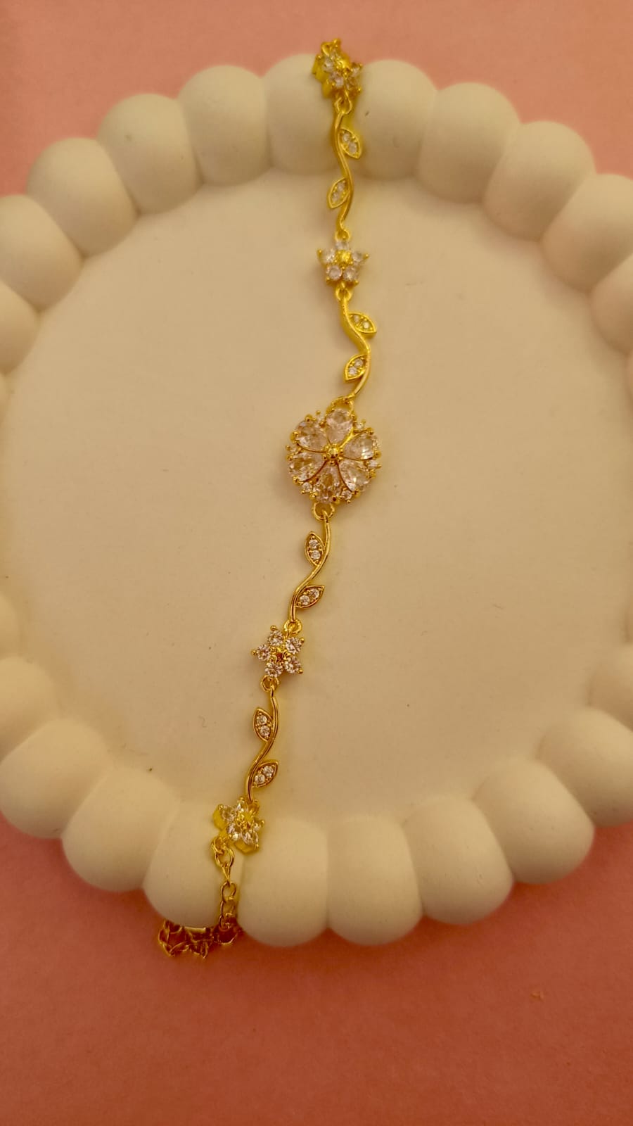Crystal Tulip Bracelet (white)