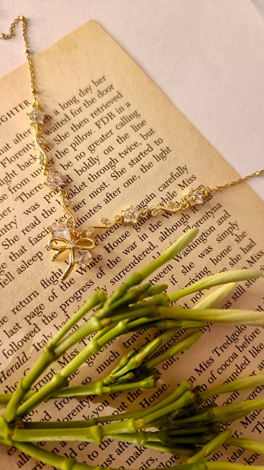 Tulip Bow Pendant