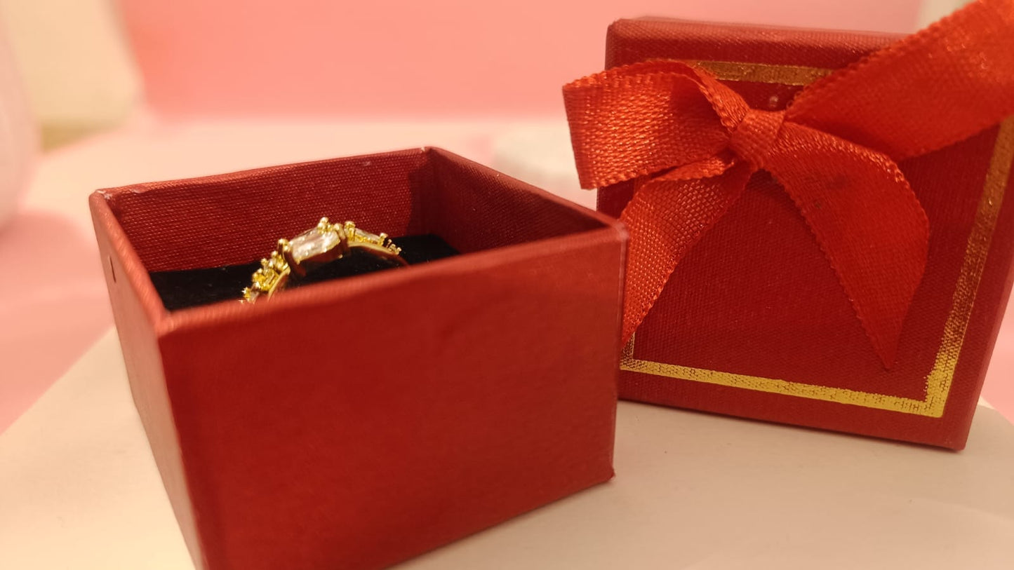Crown Ring - Premium Gift Box Included