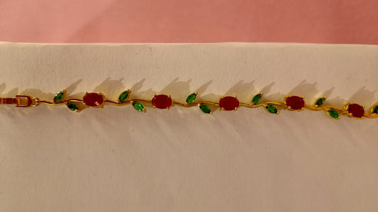 Cherry Tulip Bracelet (red)
