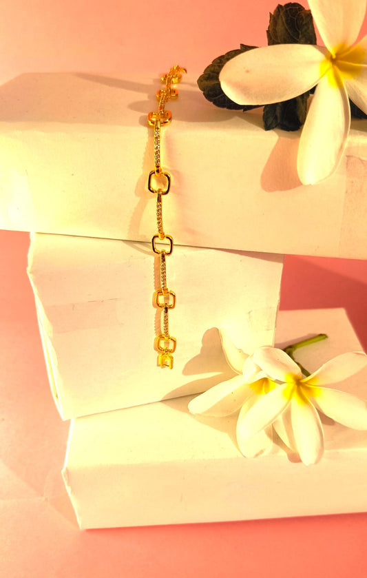 Frames Chain Bracelet