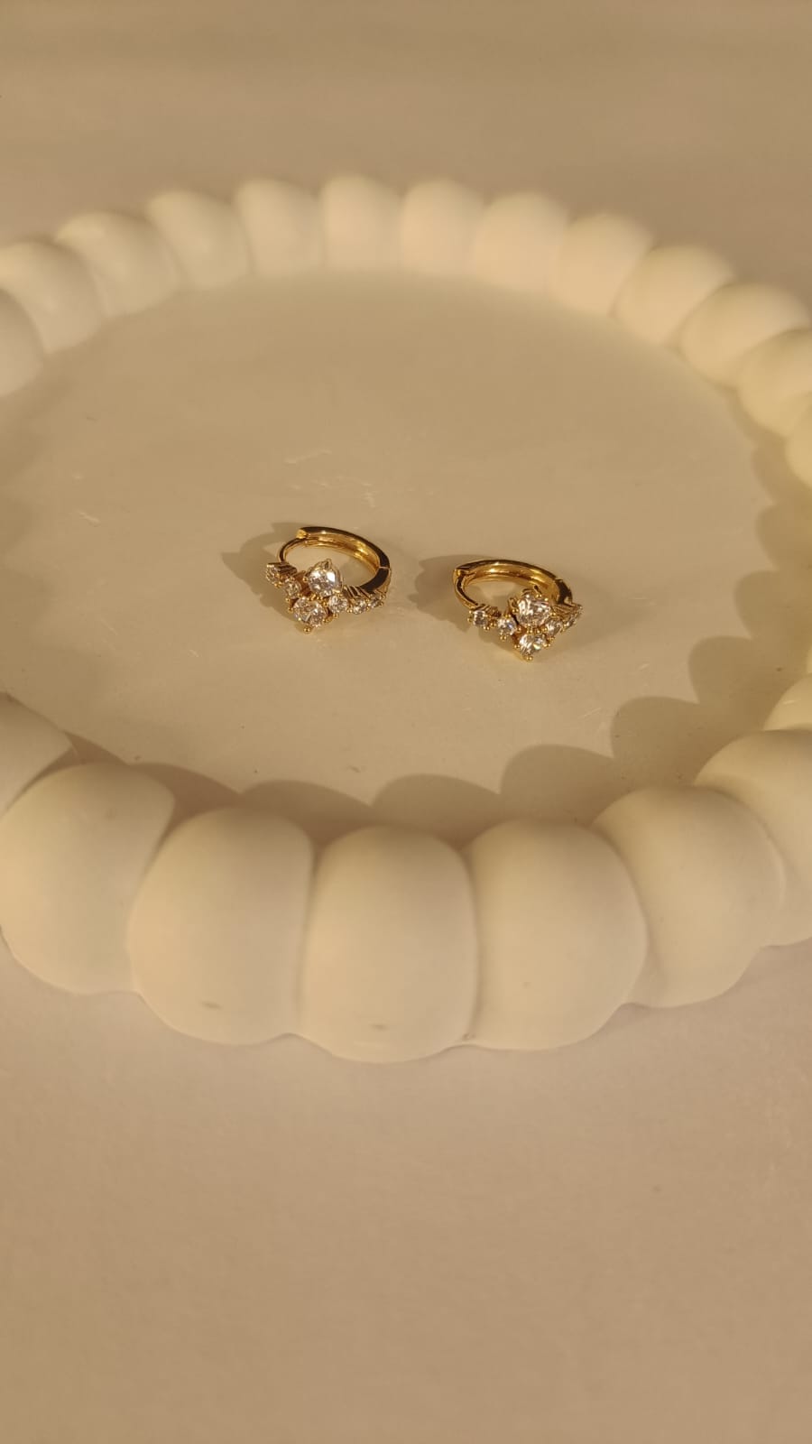 Sugar White Earrings